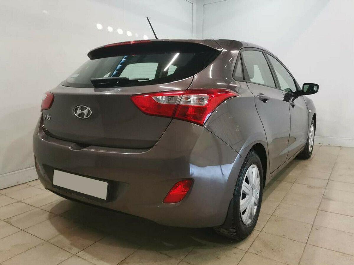i30