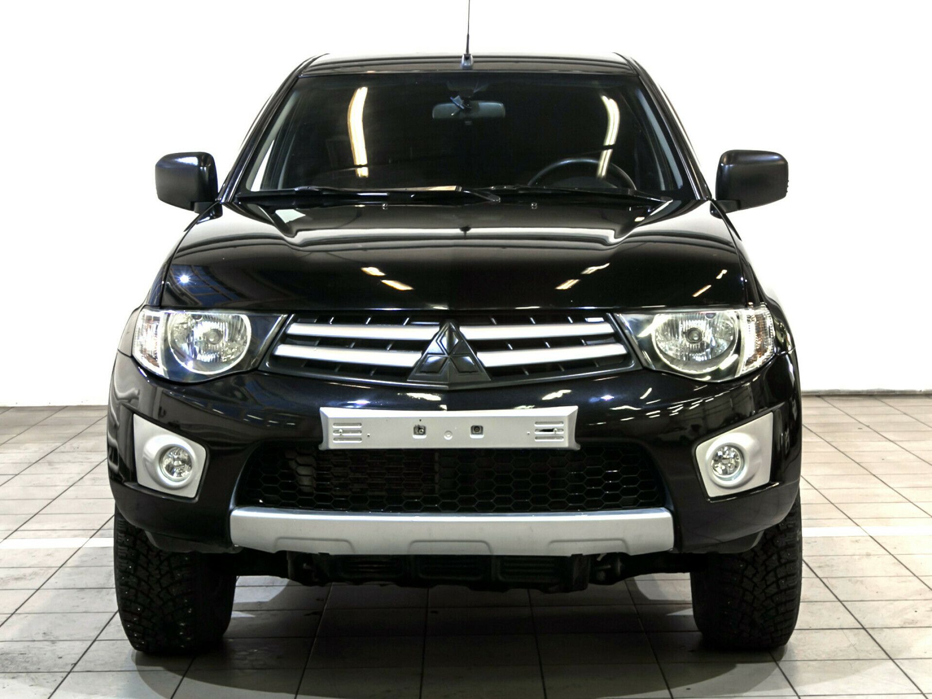 L200