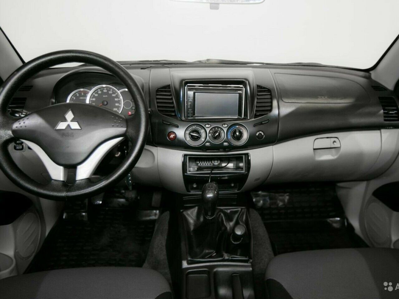 L200