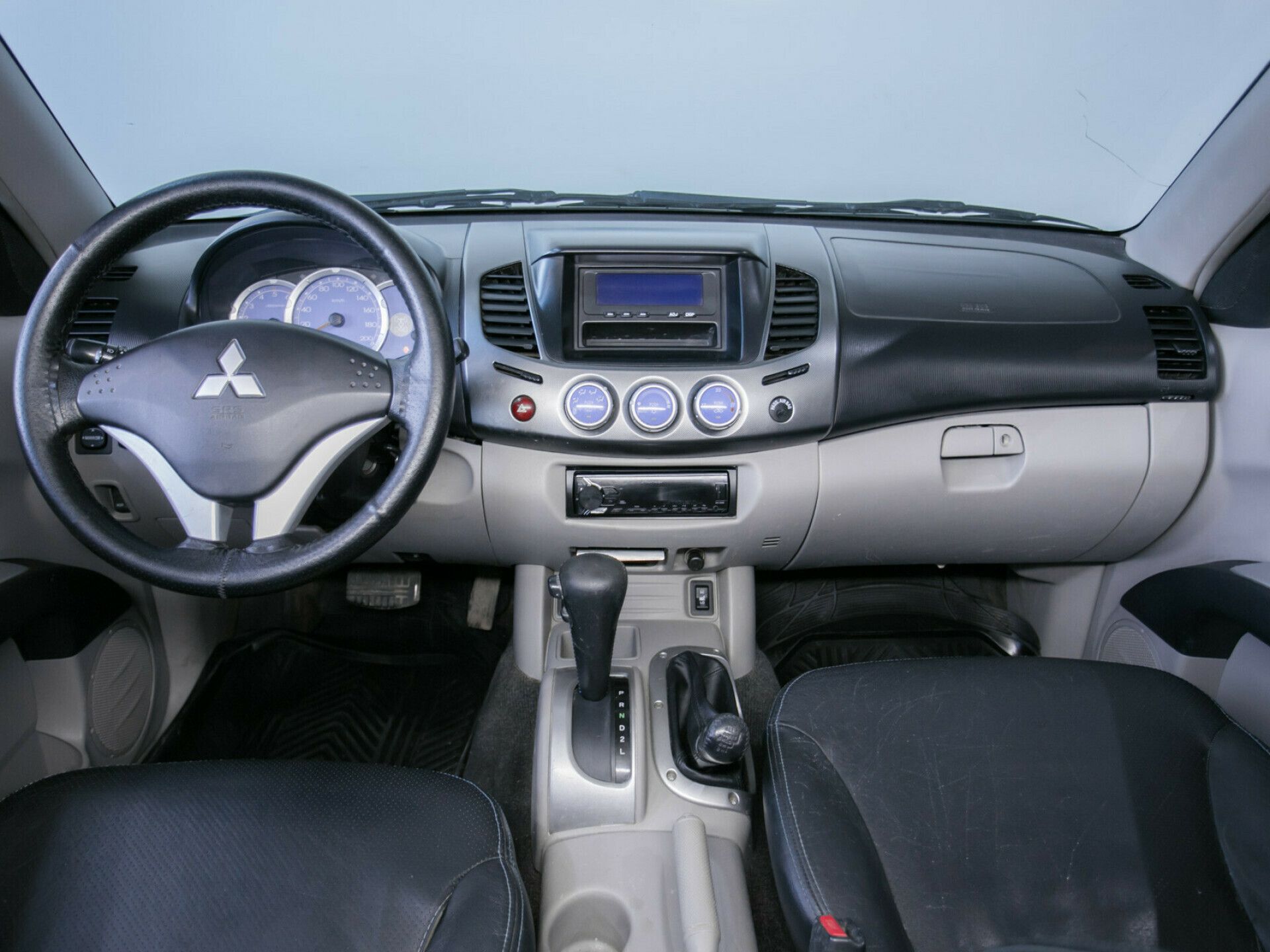 L200