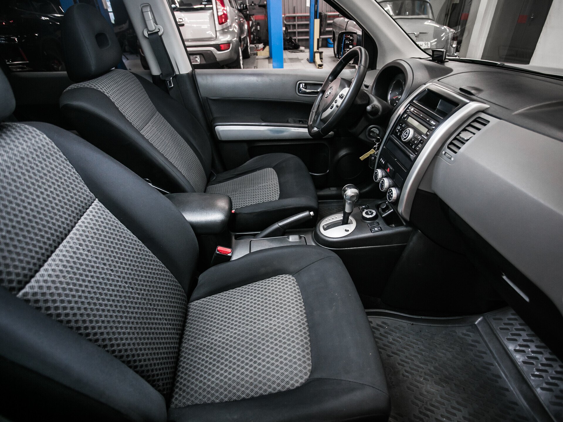 X-Trail