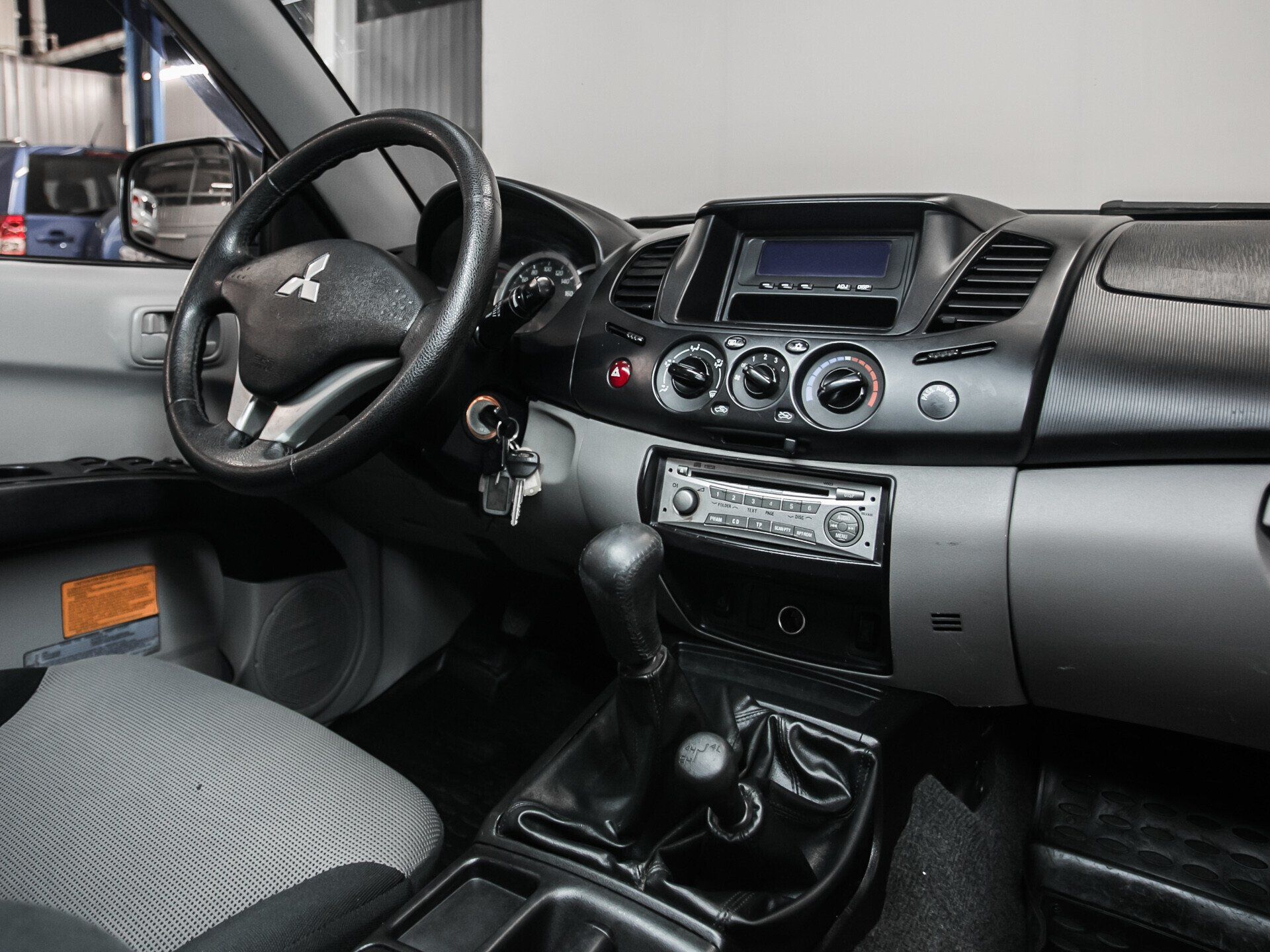 L200